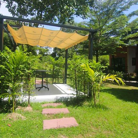 Plawan Lipe Resort Ngoại thất bức ảnh